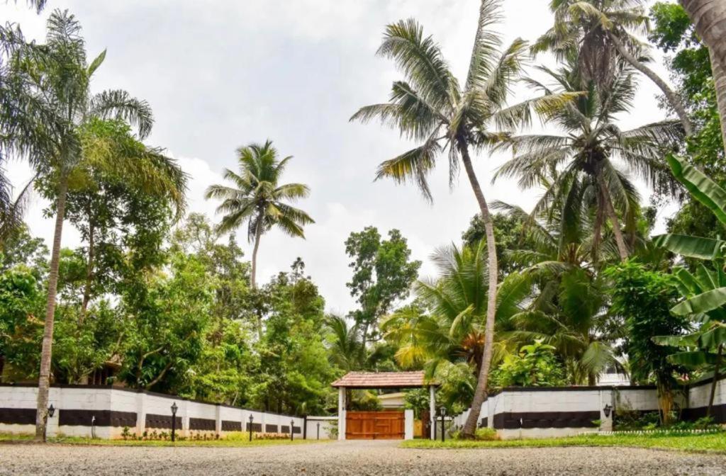 Babira Brookside Heritage Resort Kumarakom Exterior foto