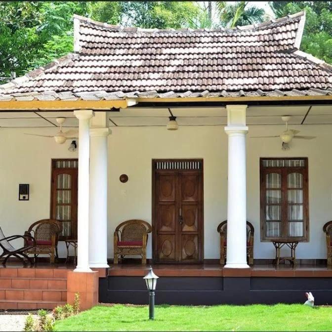 Babira Brookside Heritage Resort Kumarakom Exterior foto